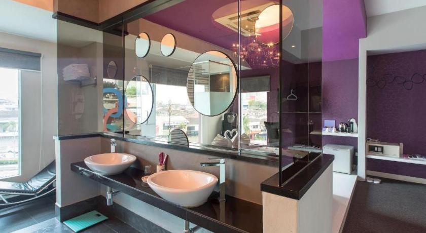 Bliss Boutique Hotel Johor Bahru Exterior foto